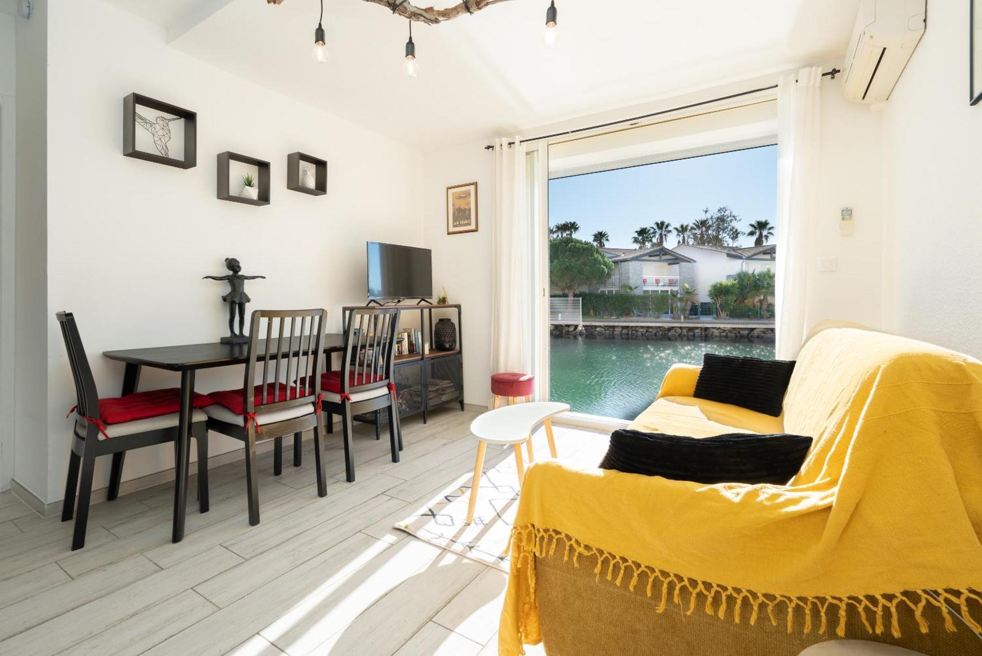 Sejournez les pieds dans l eau appartement classé 2 étoiles Agde Esterno foto